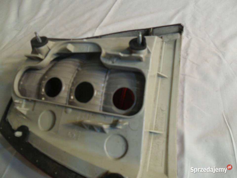 Opel Astra G lampa prawa tylna prawy tył Nowy Tomyśl