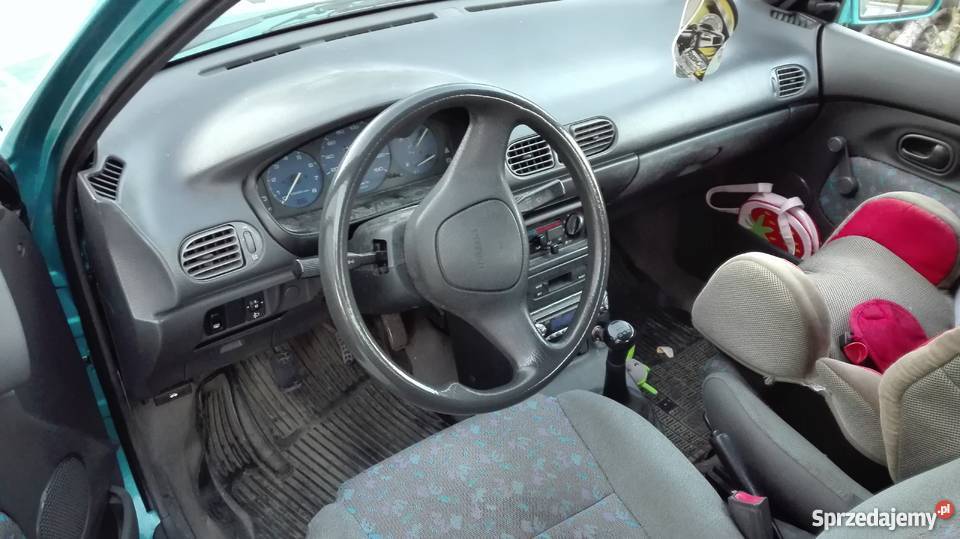 Mazda 121 benzyna otwierany dach nieuszkodzony 121 podkarpackie Leżajsk