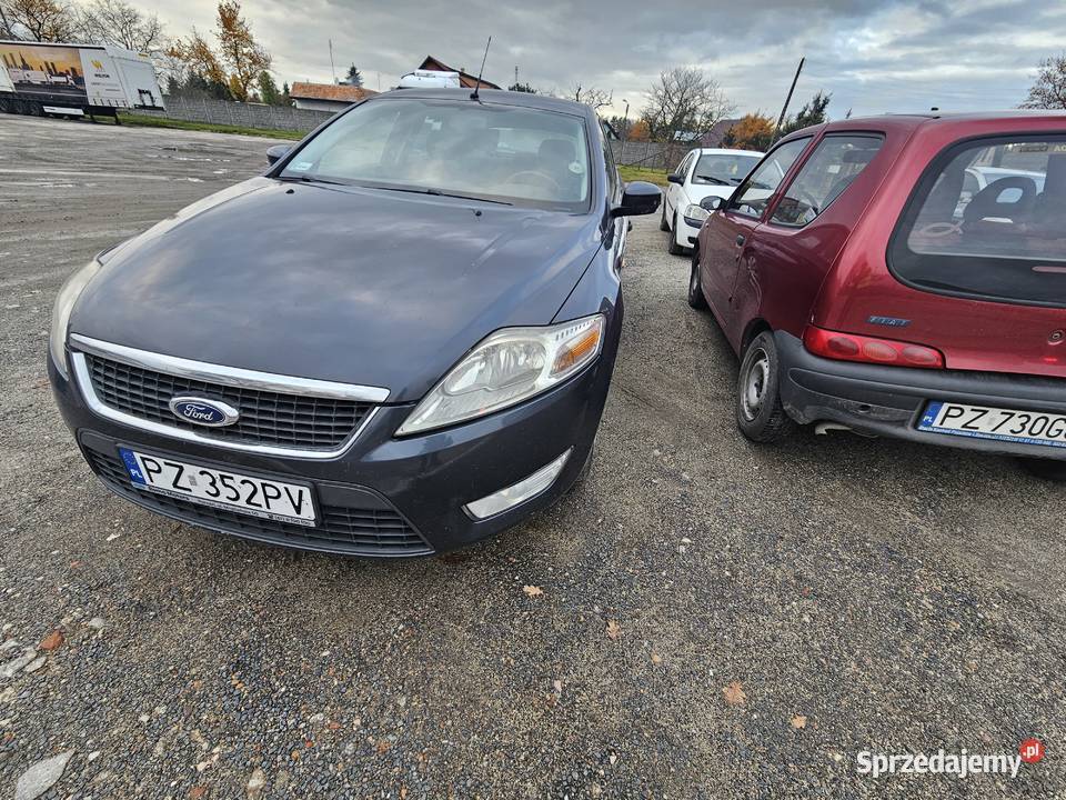 Syndyk sprzeda samochód Ford Mondeo uszkodzony Poznań