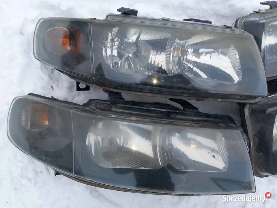 Seat Leon Toledo 2 lampa przednia prawa lewa Bieliny