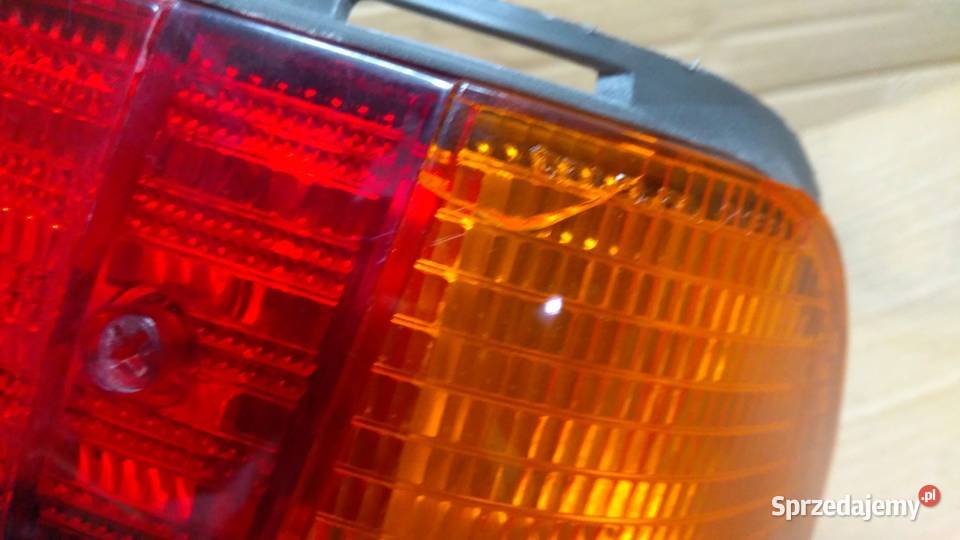 Lampa tył błotnik TRIOM Piaggio Sfera OEM Bielsk Podlaski