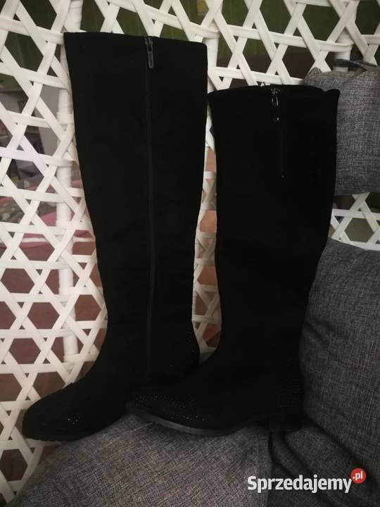 Kozaki czarne zamszoweRozmiar 39 Zielonki