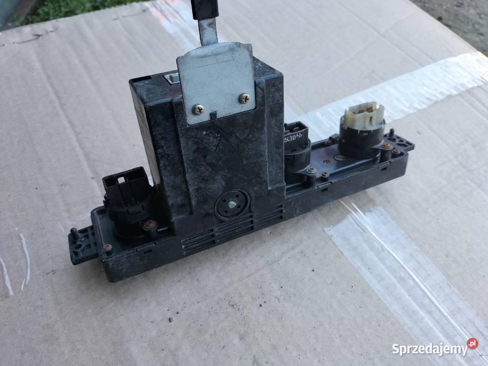 Panel nawiewu klimatyzacji KIA CARNIVAL osobowe Kamień-Kolonia