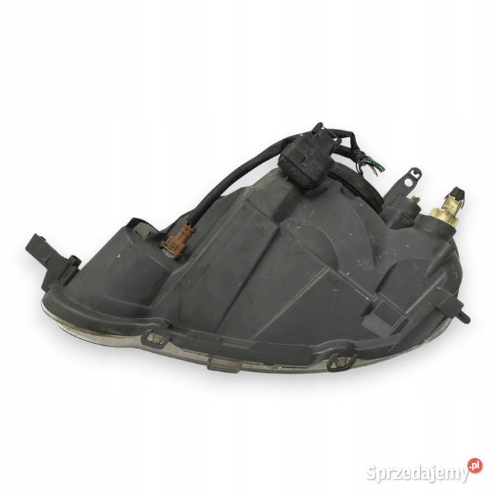 LAMPA PRAWA Toyota Yaris I LIFT 0306 prawy przód Chełm sprzedam