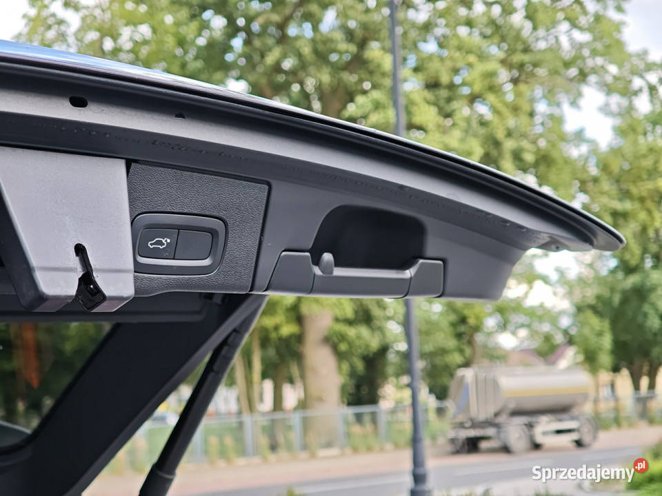 Volvo XC 60 II 2017 Sadlno sprzedam