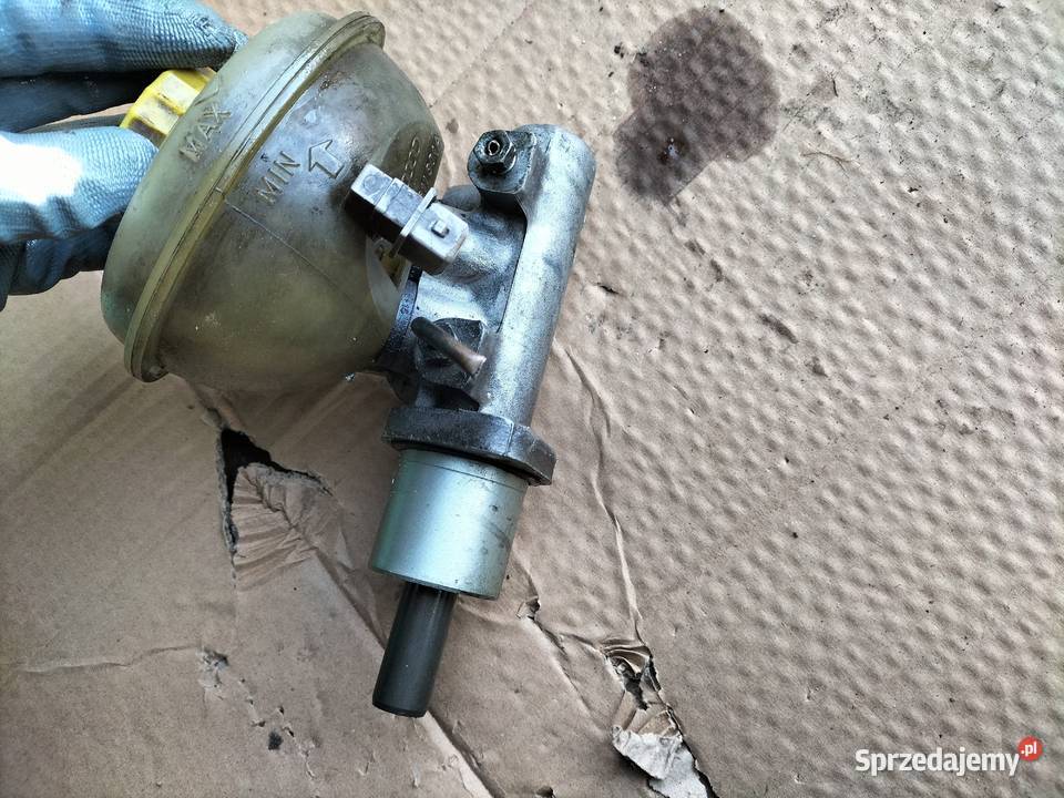 AUDI 80 B4 80B4 POMPA HAMULCOWA KOREK