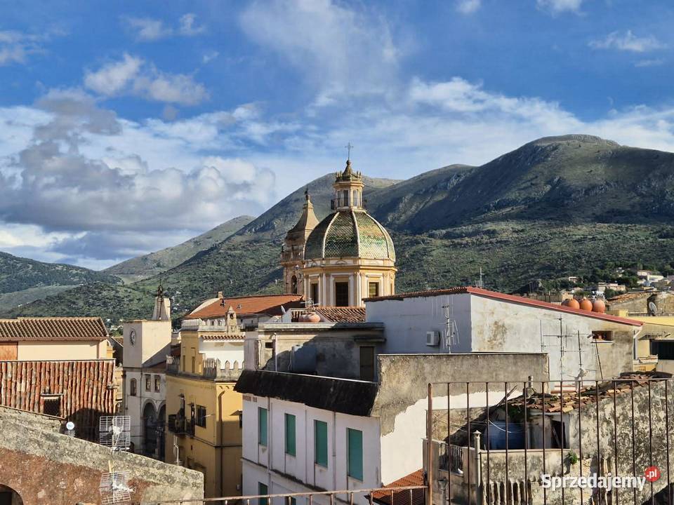 Na sprzedaż cześć kamienicy Carini Sycylia wielkopolskie Słupca