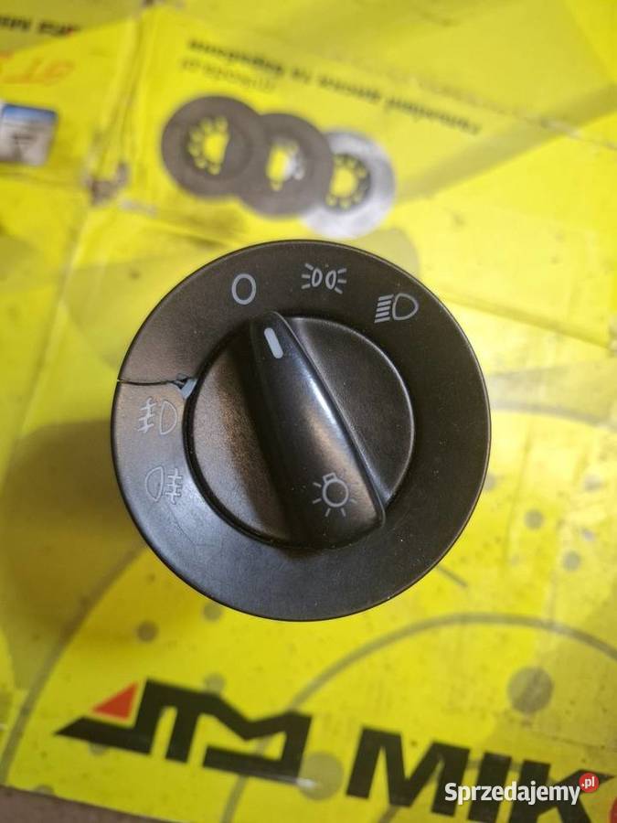 Włącznik świateł 1C0941531A VW Passat B5 Golf 4 osobowe Myślenice