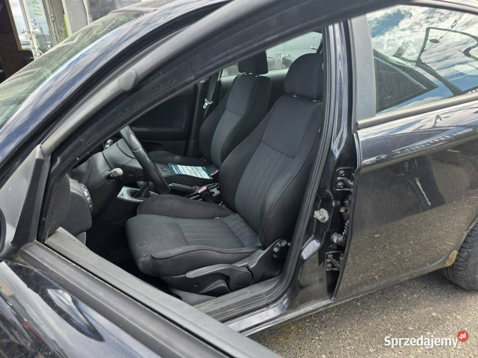 Alfa Romeo 147 16 Benzyna 105 Klimatyzacja sprzedam
