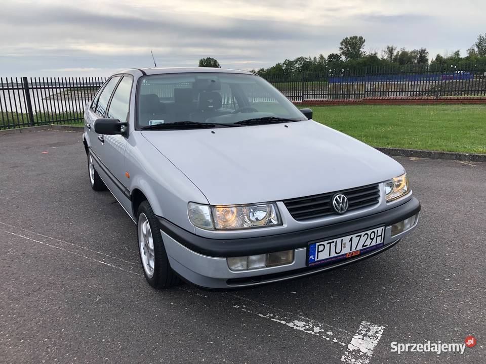 Volkswagen Passat B4 18 Benzyna sedan Dobra