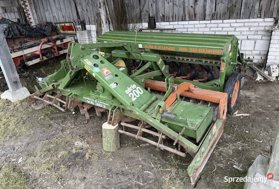 Siewnik zbozowy TALERZOWY AMAZONE D830 SUPER 3m