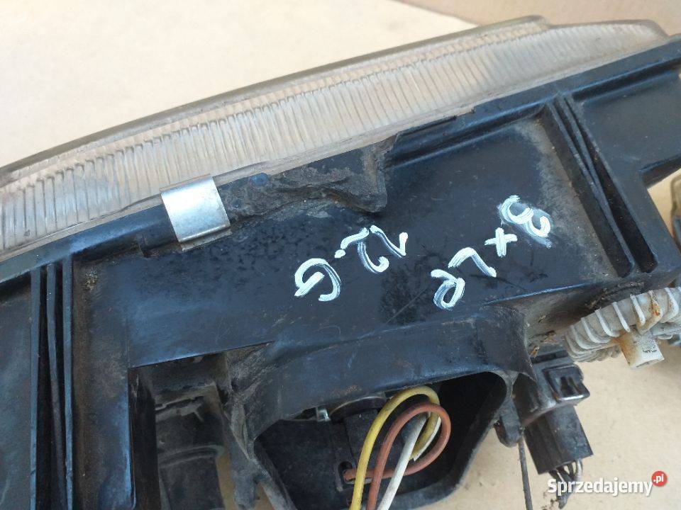 12G Lampa Przod Seat Cordoba 93 01 3xLewa Włoszczowa sprzedam