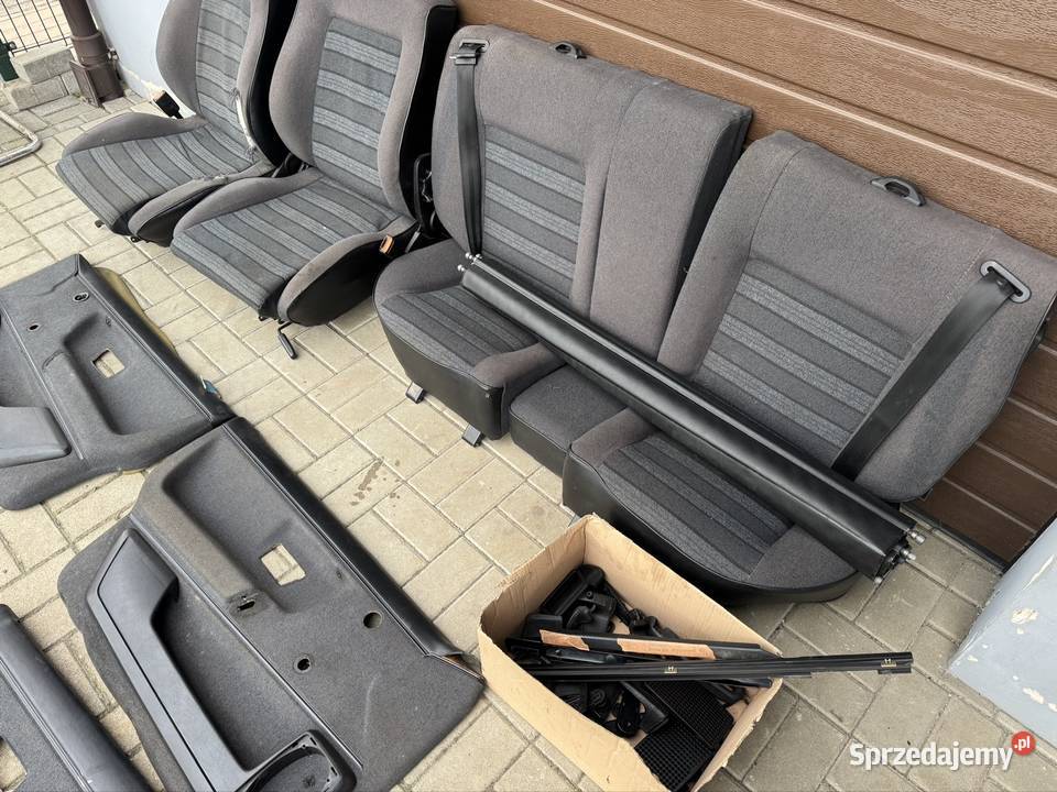 Kompletne wnętrze Passat B2 32B GT Syncro Chojnów