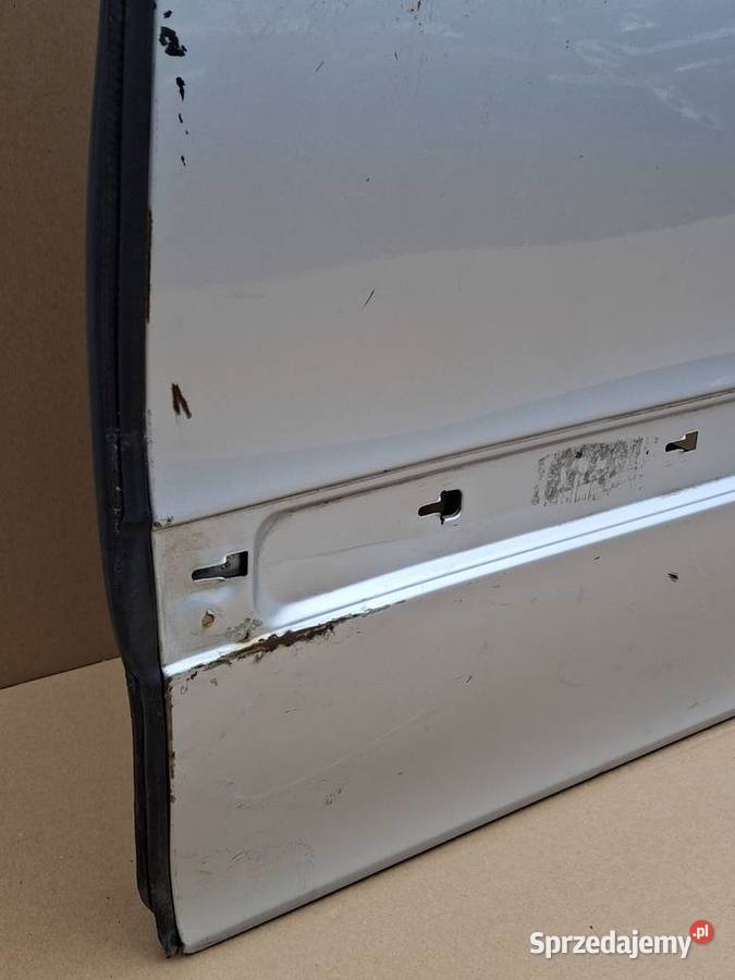 MERCEDES SKLASA W220 LONG DRZWI LEWY TYŁ LEWE Bieleń