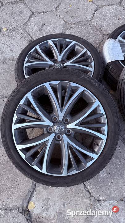 Felgi aluminiowe17 opony letnie Toyota Kielce