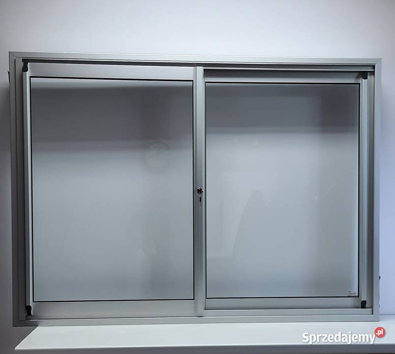 okno do kontenera w ramie 10 przesuwne w bok z Poznań