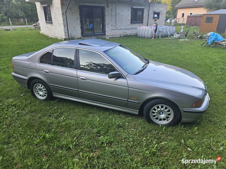 Piękne BMW e39 benzyna