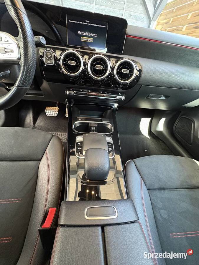 Mercedes A200 AMG Line niski przebieg 79500 sprzedam