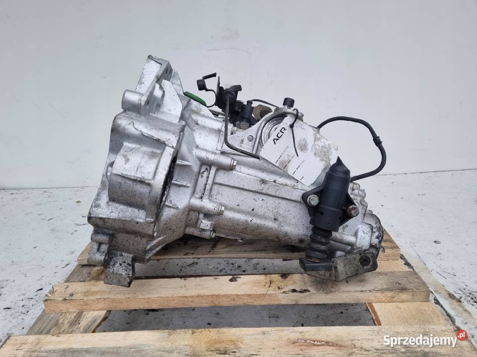 VW Golf IV 16 16V SKRZYNIA BIEGÓW DUU manualna Janów
