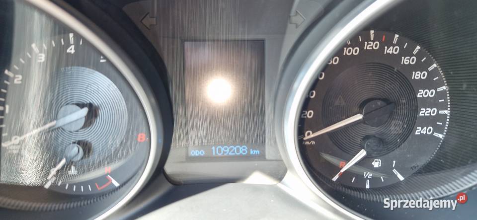 Toyota Avensis 18 aut Comfort Business Edit benzyna