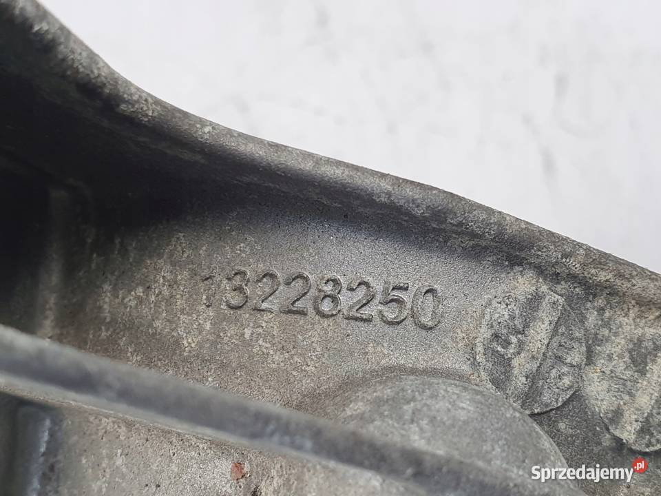 PODPORA PÓŁOŚI PÓŁOŚKI OPEL INSIGNIA A 20 T łapa osobowe Chełm