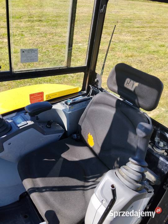 mini koparka caterpillar cat 3027 jcb kubota nie Sucha Beskidzka sprzedam