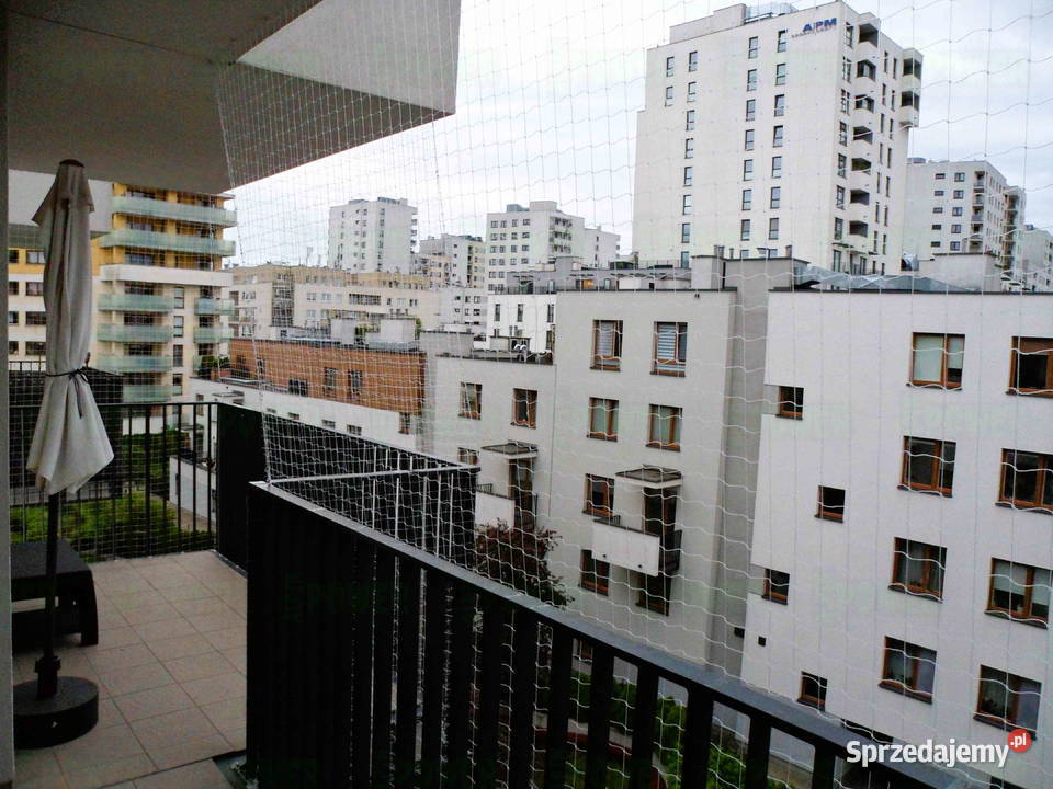Siatka na balkon że stelażem Warszawa siatka z