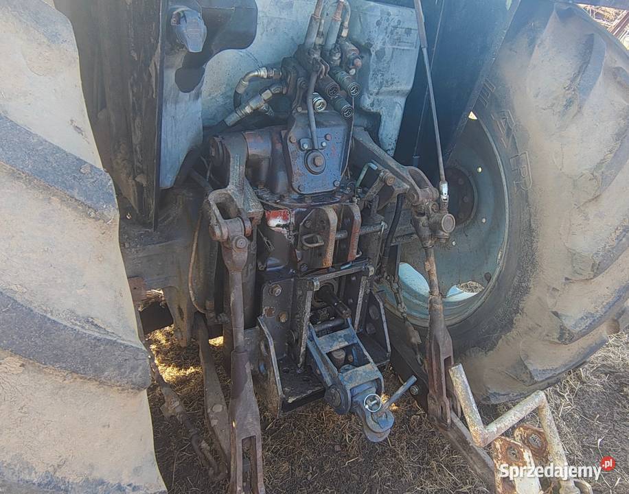 Massey Ferguson 3070 tur Agram Napęd 4x4 łódzkie Uniejów