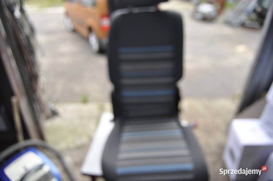 vw caddy fotel tył 1 osobowy pasażerem Sierakowice sprzedam