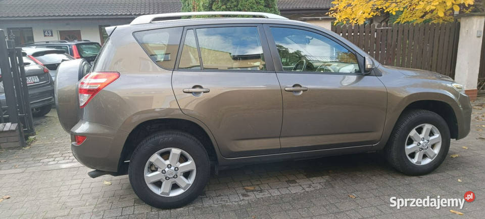 Toyota RAV4 20 I właściciel mały przebieg kurtyny powietrzne Warszawa sprzedam