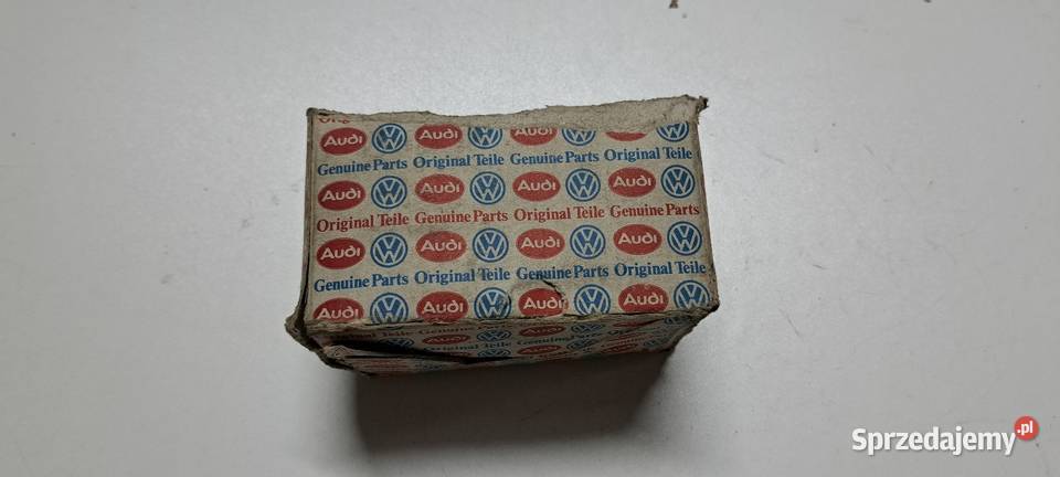 Wkładka przycisk zamka bagażnika Audi 80 B3 100 pomorskie