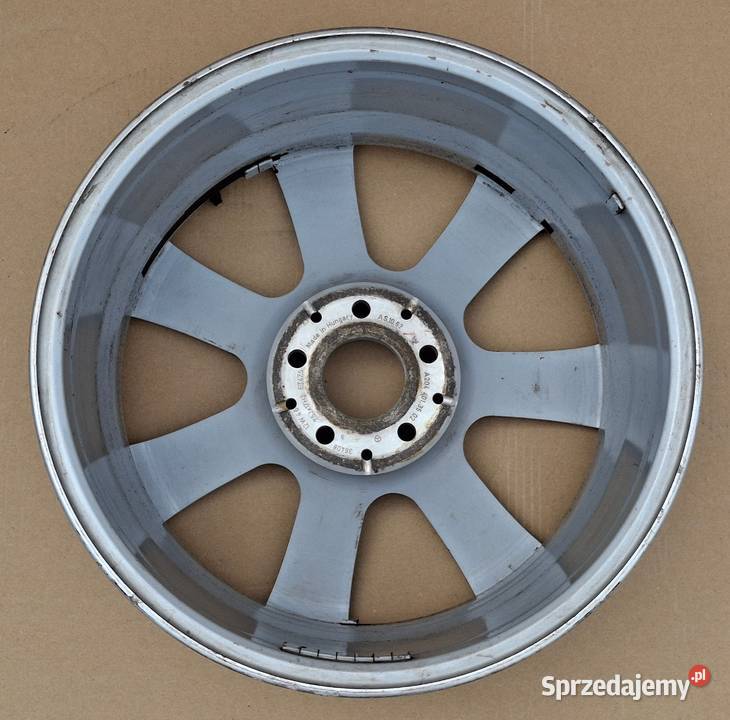 MERCEDES CKLASA W204 FELGA ALUFELGA 17 5X112 75J Bieleń