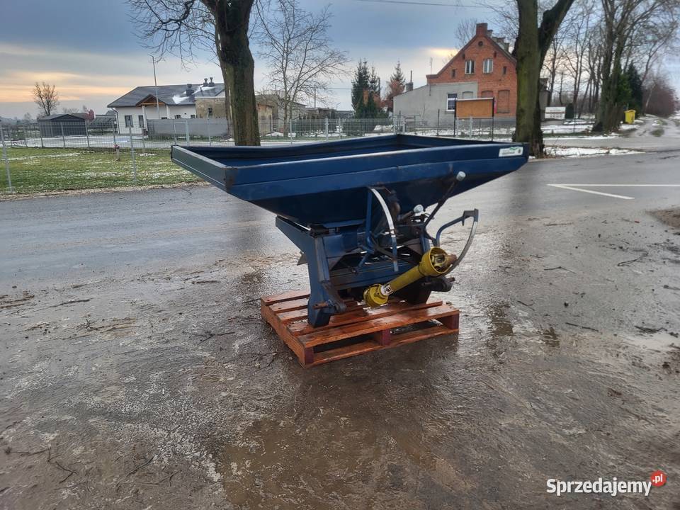 Rozsiewacz do nawozu Bogballe 800 1000 w stanie sprzedam