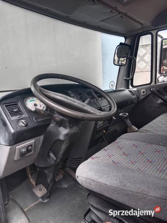 Nissan Atleon wywrot HDS łyżka świętokrzyskie Stąporków