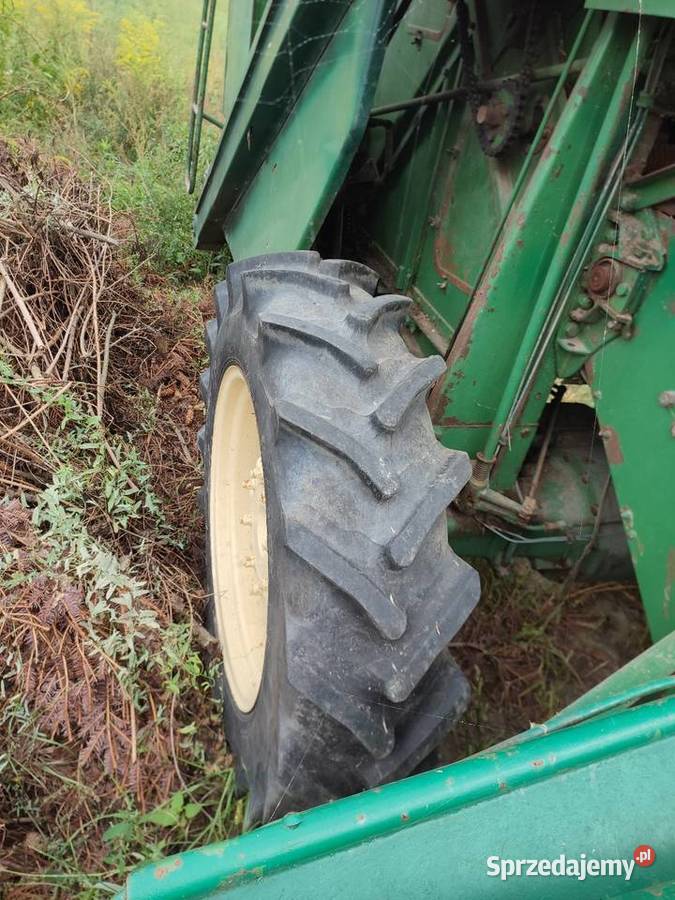 Młocarnia kombajny zbożowego marki John Deere Czyżyków