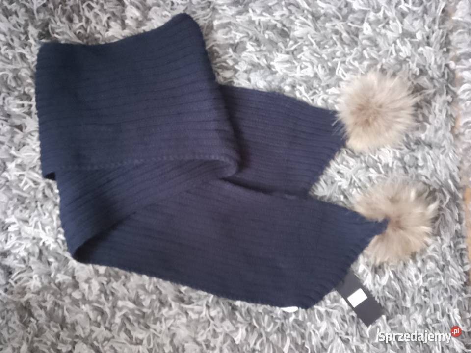 Szał szalik damski z pomponami małopolskie Chrzanów