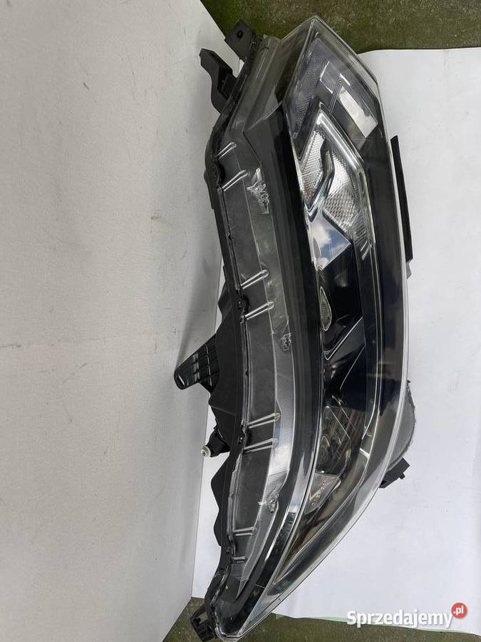 NISSAN QASHQAI J11 PRAWA LAMPA PRZÓD Części samochodowe Ostroróg