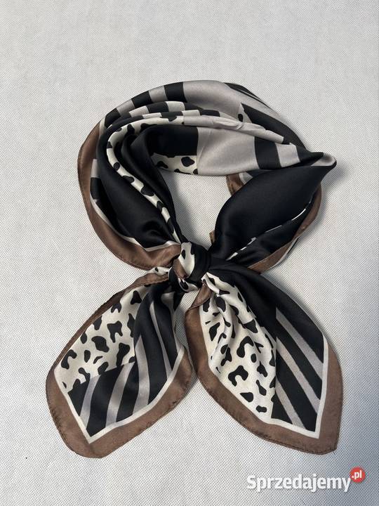 Apaszka print pantera 100 wiskoza wiosna lato Niebieszczany