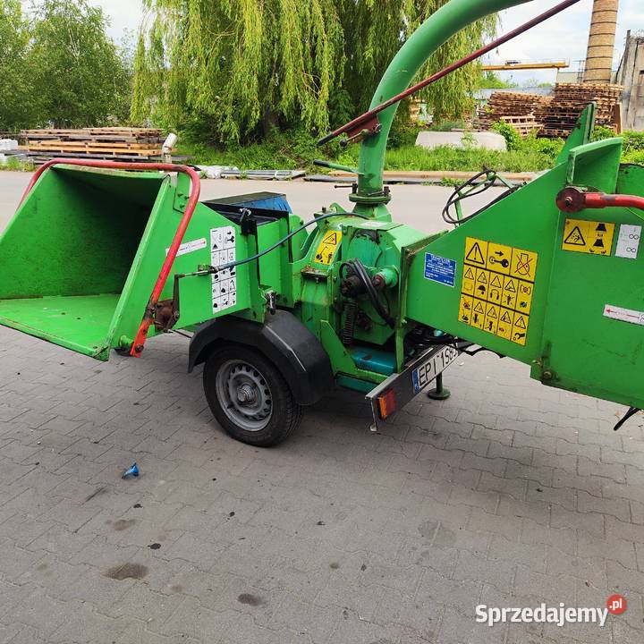 Rębak do drewna solidny z pobieraniem wynajem