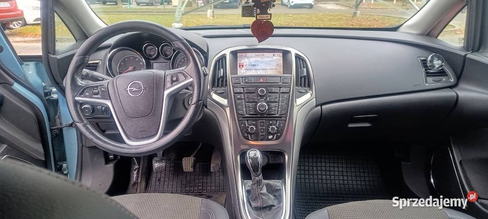 Sprzedam Opel Astra J 14T Cosmo salon Polska 1364cm3