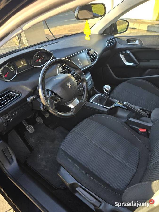 Peugeot 308 16 Blue HDI 120 granatowy Dynów