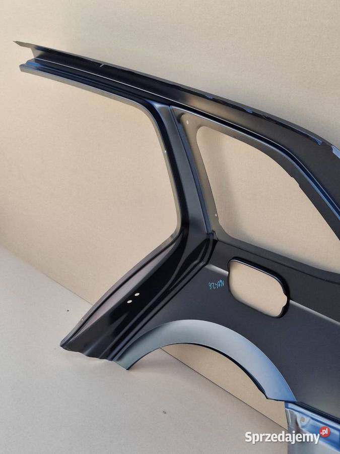 SKODA SUPERB III 3 KOMBI BŁOTNIK PRAWY TYŁ lubuskie Bieleń