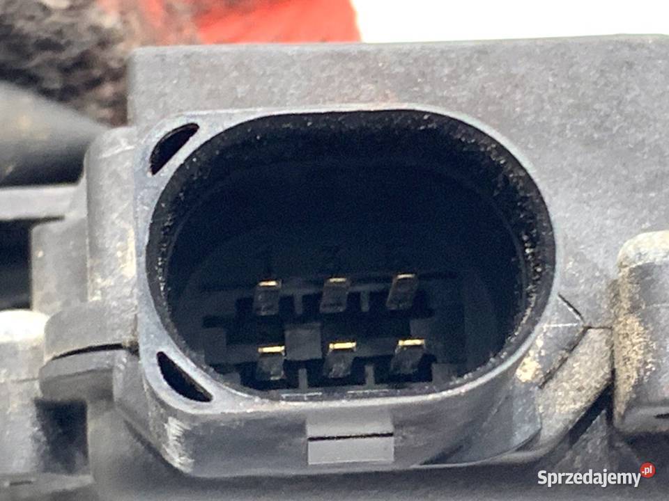 ZAMEK DRZWI PRAWY TYŁ VW BORA Kombi 9905