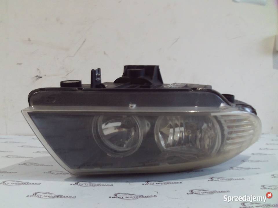 BMW E90 LIFT 20 D 09r lampa prawa przód ANGLIK Kielce