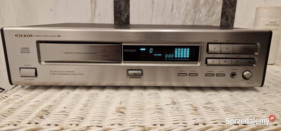 Onkyo DX7011 kompaktowy odtwarzacz CD player sprzedam