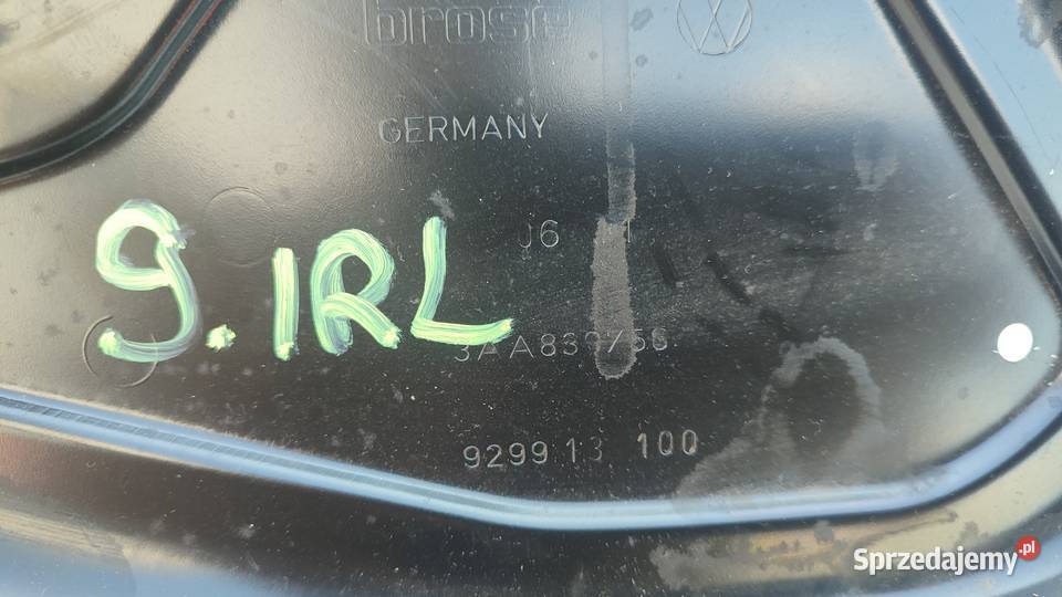 9PODNOŚNIK SZYBY PRAWY TYŁ 3AA839756 VW PASSAT świętokrzyskie Włoszczowa