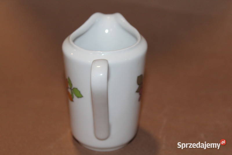 Porcelanowy mlecznik Kahla 1968 1987 1143 Szczecin