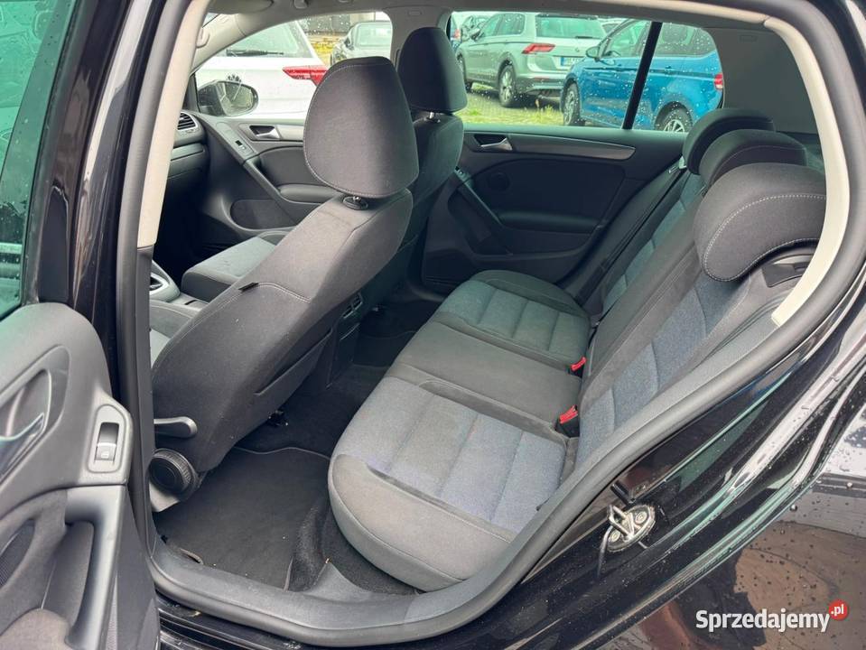 Vw Golf VI 12 benzyna automat 109 przebieg ładny uszkodzony Golf