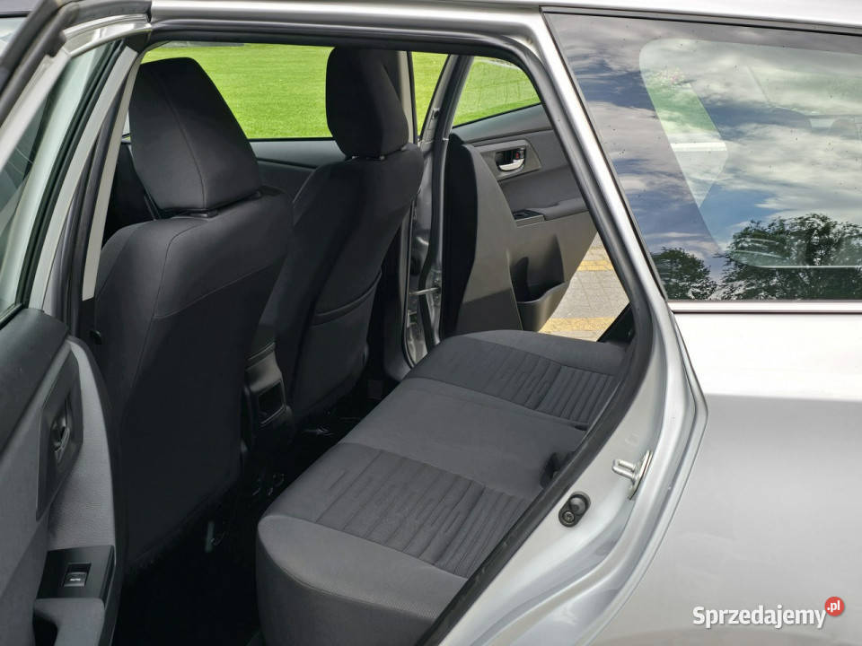 Toyota Auris 16 D4D Premium Salon II 2012 kurtyny powietrzne