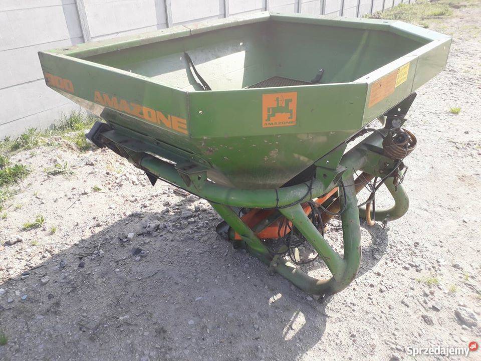 SPRZEDAM ROZSIEWACZ Amazone OC 900L nieuszkodzony